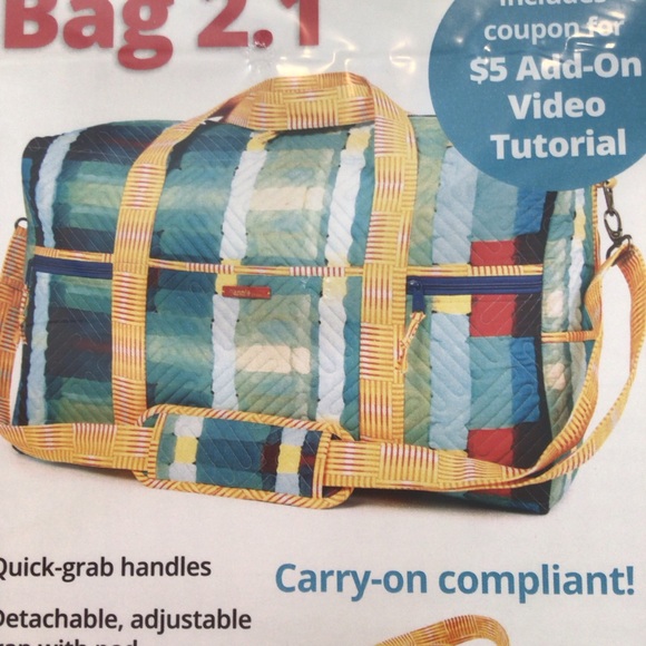 Travel Duffle Bag 2.1 Pattern By Annie 13"X21"X8" Carry On Compliant PBA203-1 - Picture 2 of 3